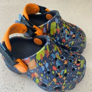 All terrain Kids CROCS C5